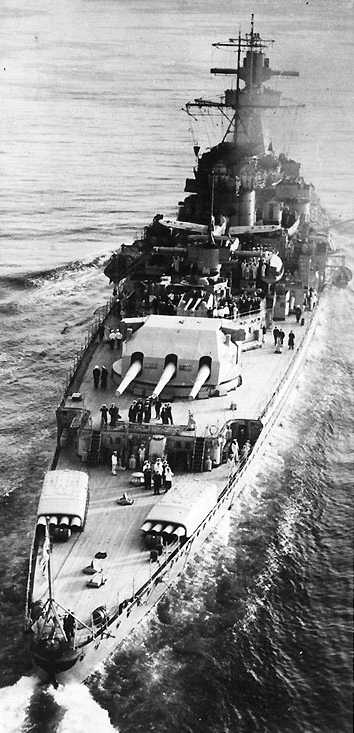 WNGER_11-52_skc28_Graf_Spee_torpedoes_pic.jpg