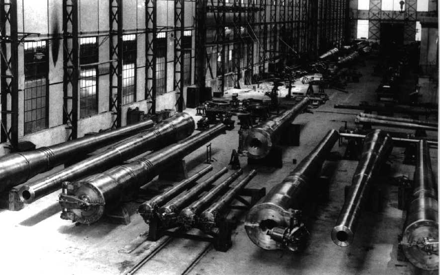 WNIT_15-40_m1914_Vickers_works_pic.jpg