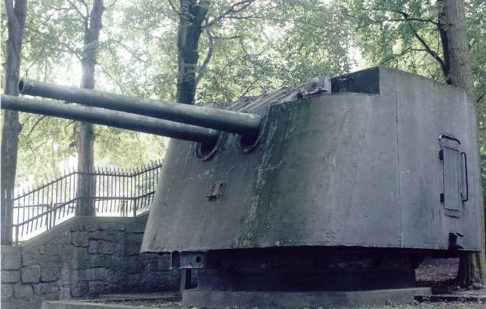 WNRussian_51-50_twin_m1936.jpg