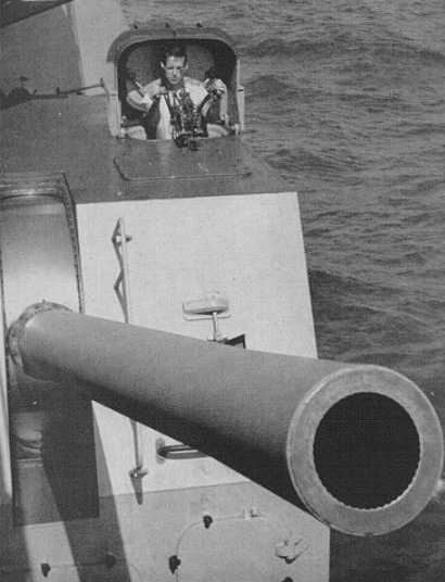 WNUS_5-54_mk16_Coral_Sea_gun.jpg