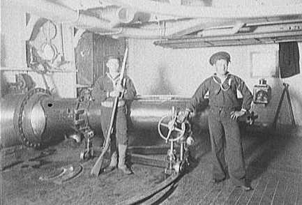 WTUS_PreWWII_Maine_Torpedo_Tube_pic.jpg
